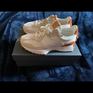 NEW BALANCE 327 (7.5 W)